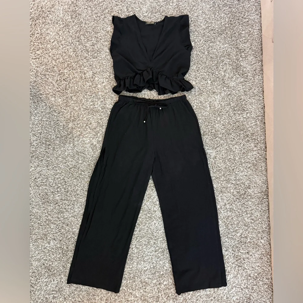FANCYINN Black 2 Piece Set - Picture 8 of 16
